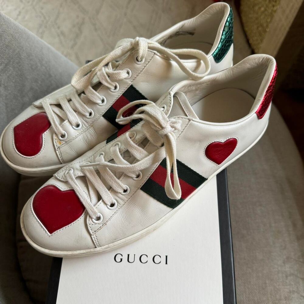 Gucci womens heart sneakers